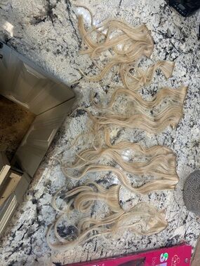 Blonde Clip-In Hair Extensions -